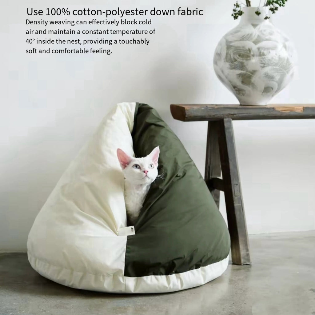 Cozy Cat Sleeping Bag Bed – Enclosed Washable Beanbag Nest for Indoor Cats, Waterproof & Hair-Resistant Cat Cave